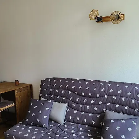 2 Personnes Au Pied Des Pistes Avec Balcon - - Fr-1-689-134 *